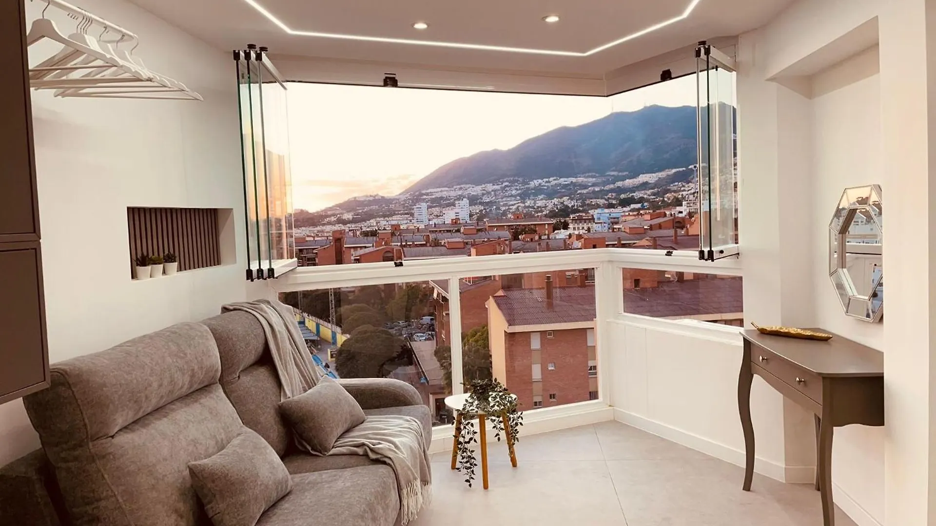 Luxury Piscis Apartment Benalmadena