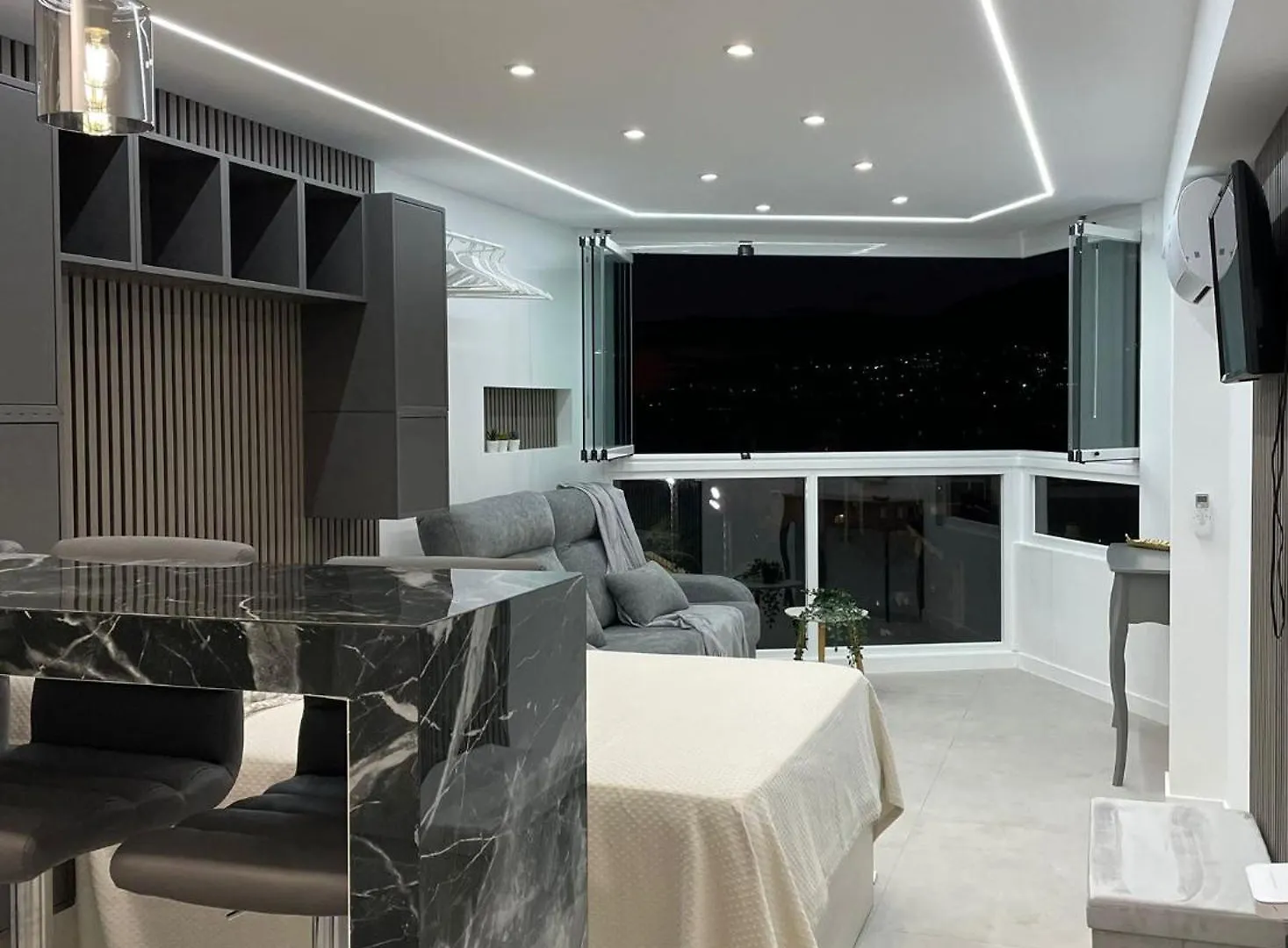 Luxury Piscis Apartment Benalmadena